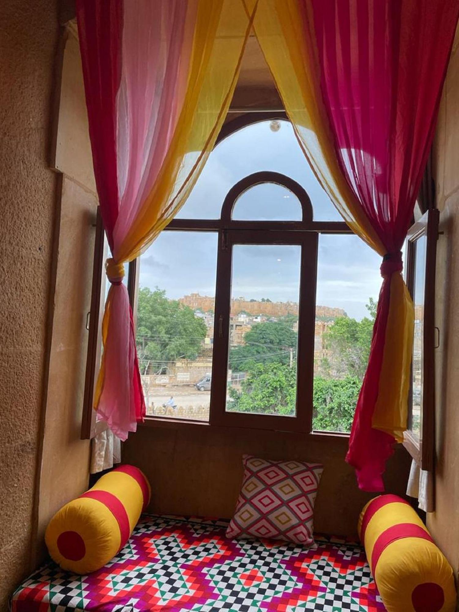Hotel Amazing Jaisalmer Exteriör bild