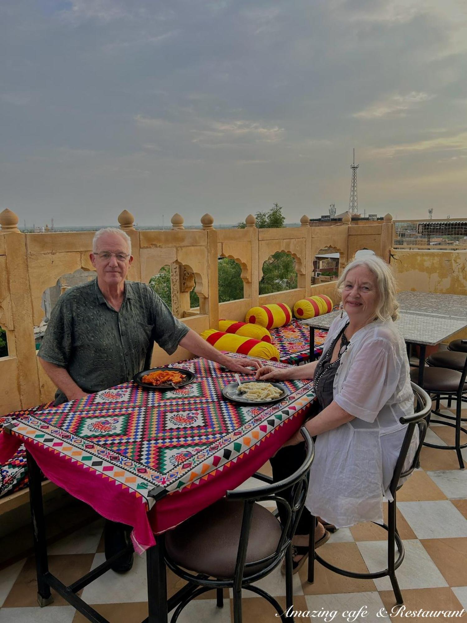 Hotel Amazing Jaisalmer Exteriör bild