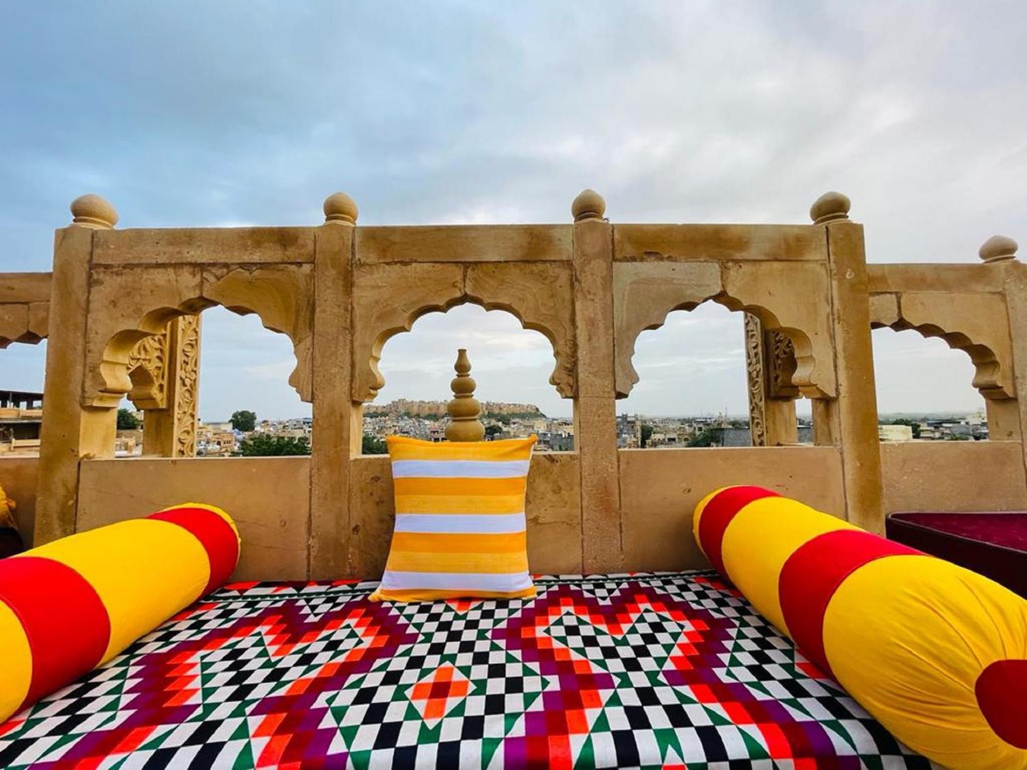 Hotel Amazing Jaisalmer Exteriör bild