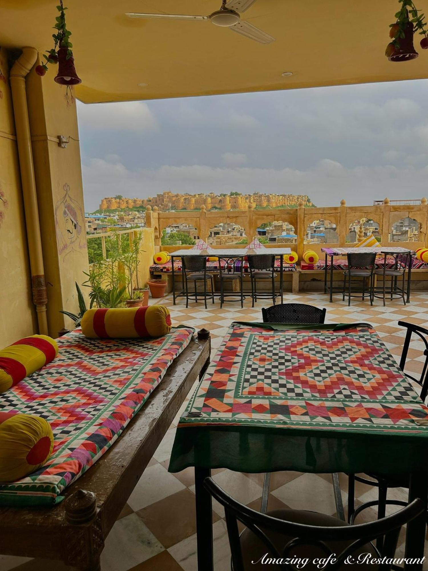Hotel Amazing Jaisalmer Exteriör bild
