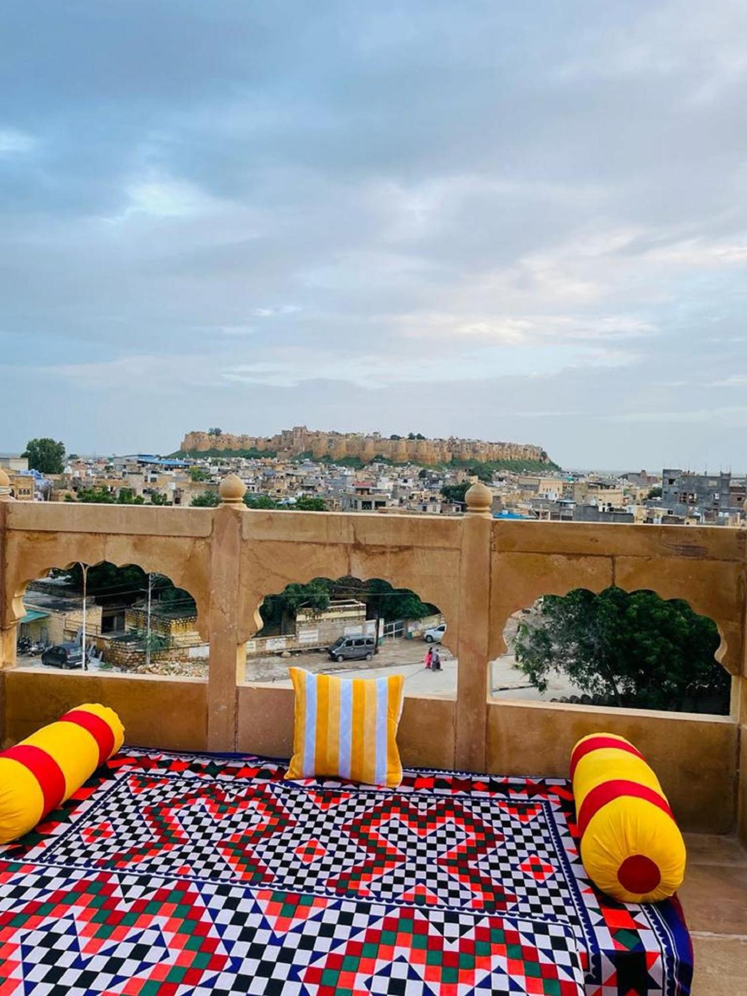 Hotel Amazing Jaisalmer Exteriör bild