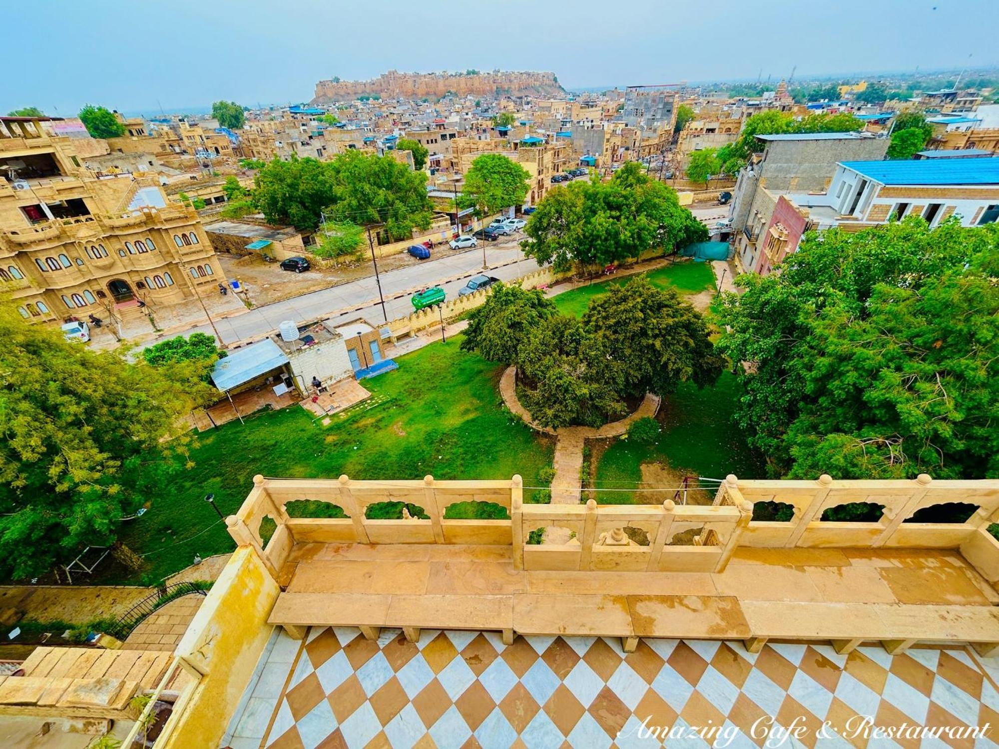 Hotel Amazing Jaisalmer Exteriör bild