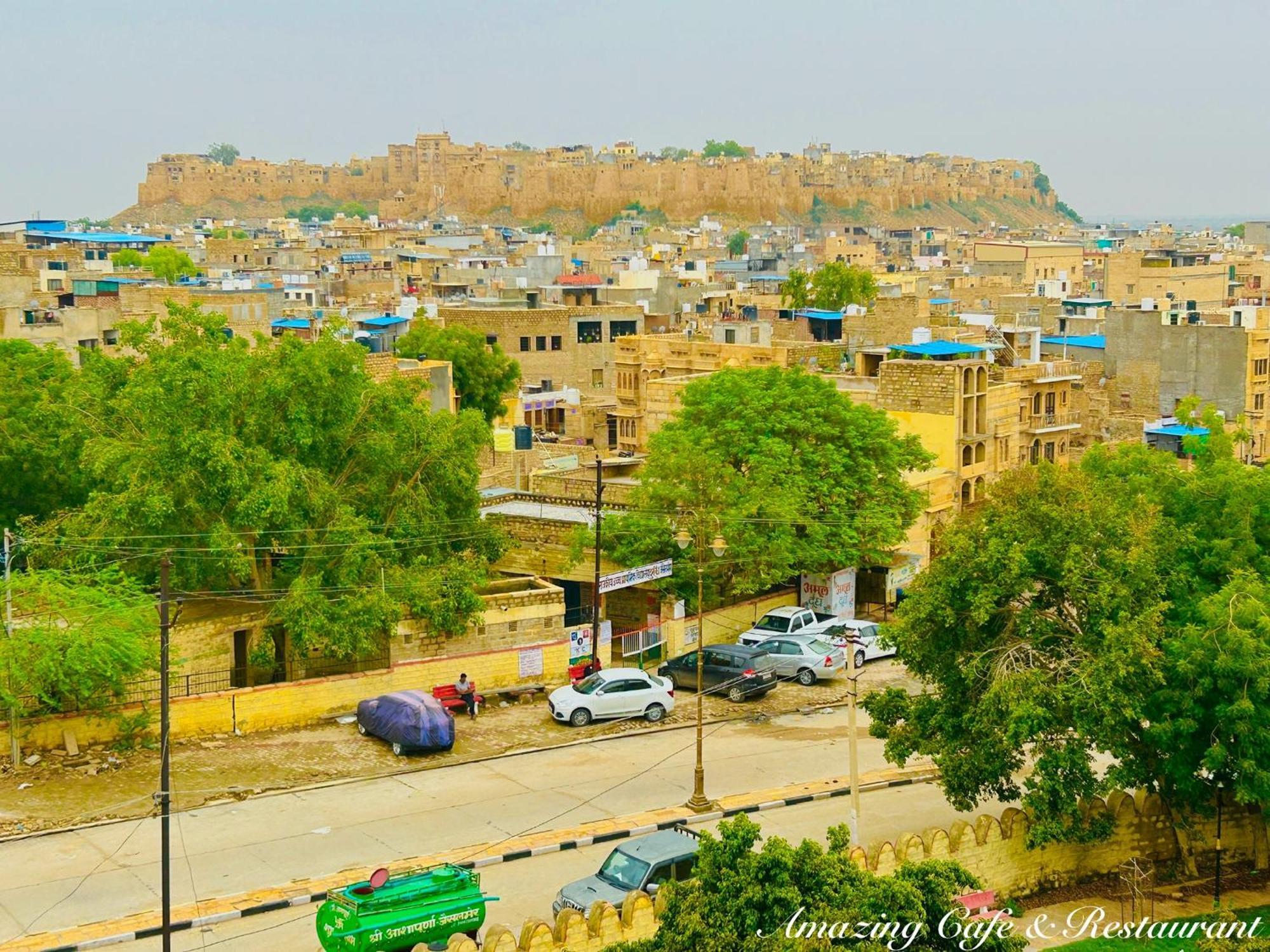 Hotel Amazing Jaisalmer Exteriör bild